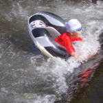 井上 敬(武蔵野)「川遊び-1」